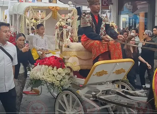 Traditional Sunda art performances